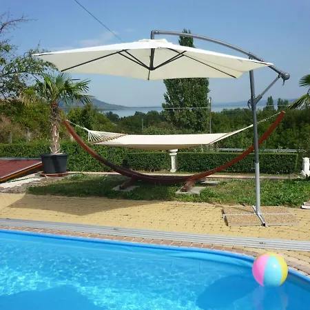 Harmonia Apartment *